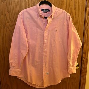 Ralph Lauren button down men’s dress shirt. Seldomly worn, beautiful condition